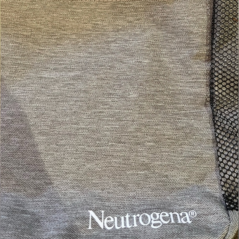 Neutrogena Leeds Backpack - Picture 3 of 3